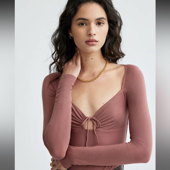 Wilfred Mona Longsleeve - Picture 1 of 4